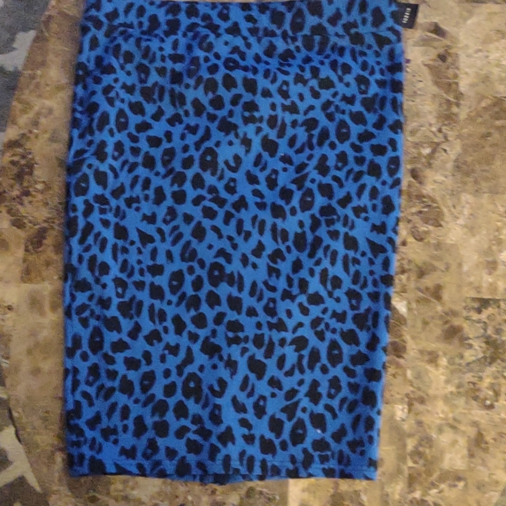 Torrid blue/black leopard print pencil skirt